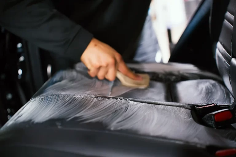 Seat shampoo/Stain Removal (Per seat)